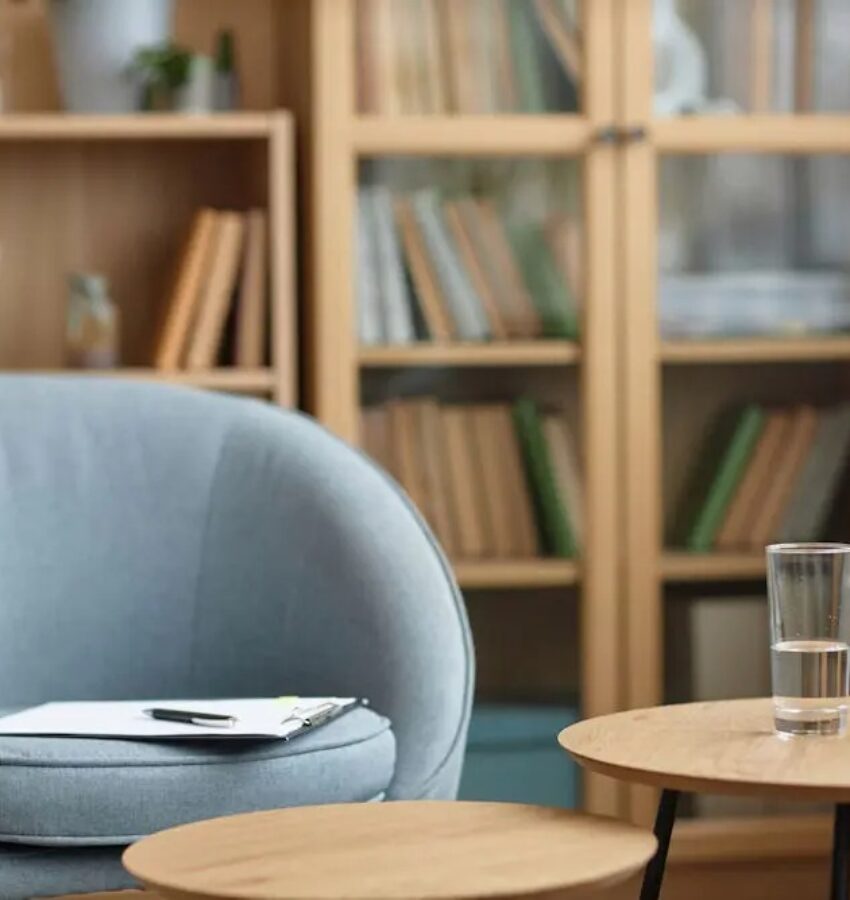 luxury office for mental health therapy in Los Angeles, CA luxury mental health treatment in Los Angeles, CA