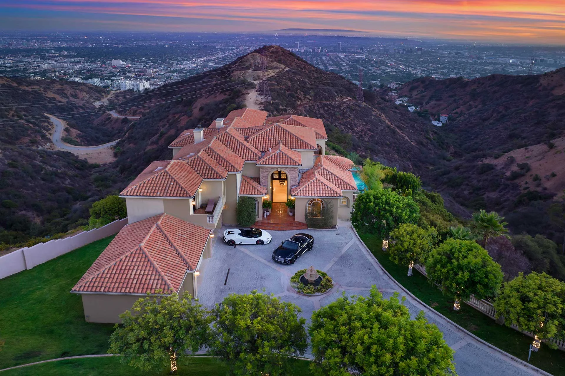 View at the Peak Estate in Los Angeles, CA View at the Peak Estate in Los Angeles, CA